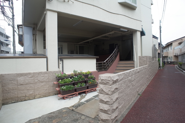 多川マンションの外観写真