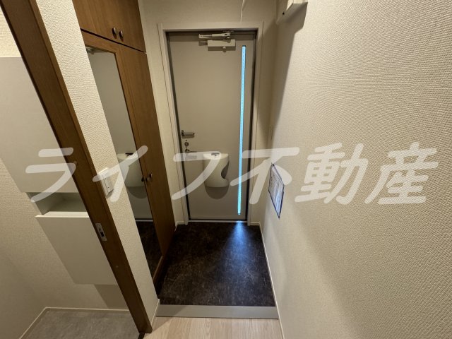 玄関　シンプルで使いやすい玄関です