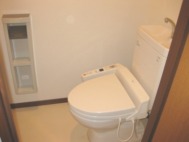 ルミエール諏訪森のトイレ写真