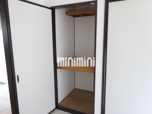 収納　洋室６帖の収納
