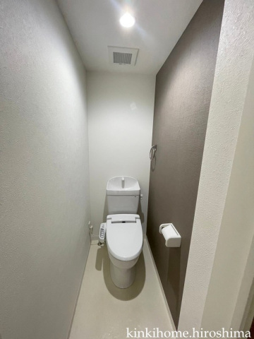 トイレ　写真は別のお部屋です。