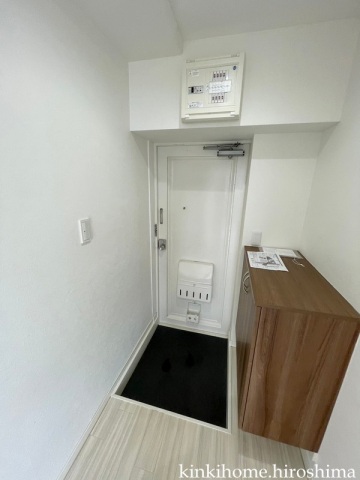 玄関　写真は別のお部屋です。