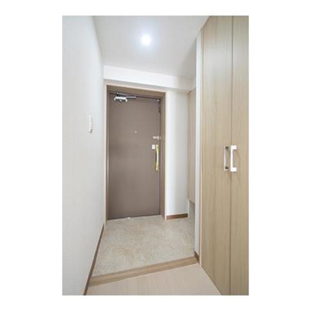 玄関　※写真は同タイプ住戸です。