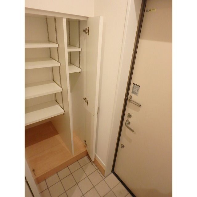 玄関　☆広々とした玄関☆