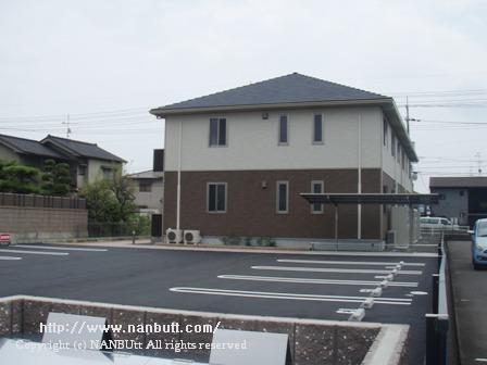 駐車場　駐車場完備