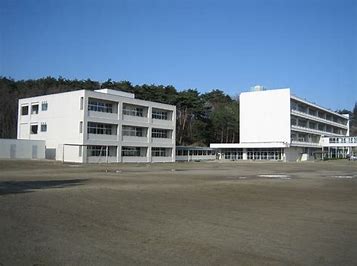 中学校　仙台市立南吉成中学校（中学校）まで2112m