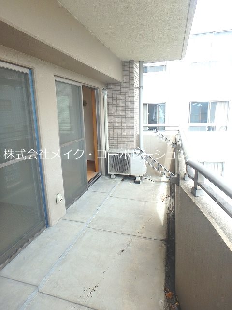 【福岡市早良区城西のマンションのバルコニー】