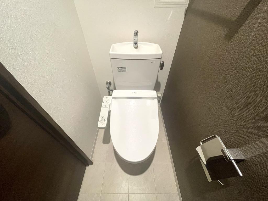 トイレ　※同物件別部屋の参考写真・現況優先