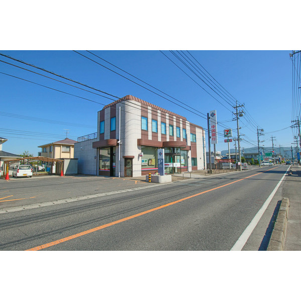 銀行　中国銀行長船支店（銀行）まで2236m