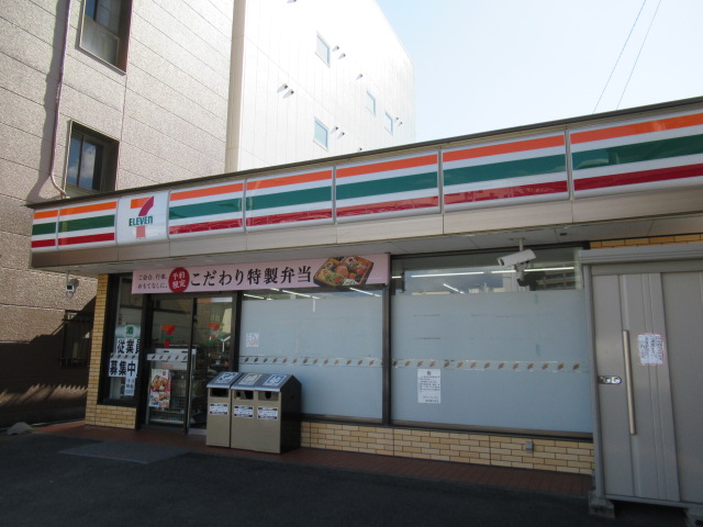 コンビニ　セブンイレブン本庄南口店（コンビニ）まで402m
