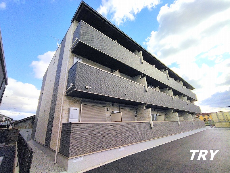 建物外観　オートロック付アパート！