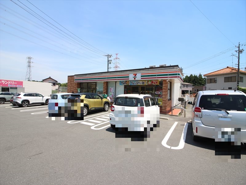 コンビニ　セブンイレブン 新城川田店（コンビニ）まで424m