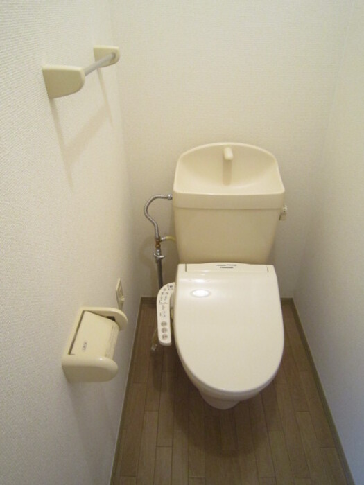 【セジュールオリカン　A棟のトイレ】