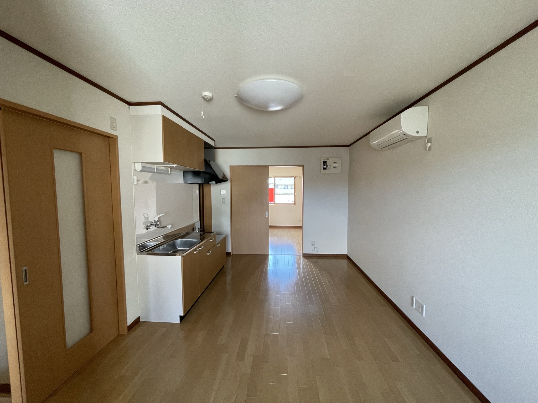 居室・リビング　図面とキッチンの位置が違う場合があります