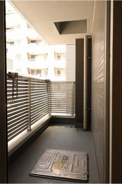 バルコニー　同建物参考写真