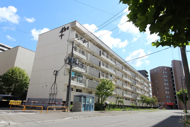 ＵＲ札幌北十条の建物外観