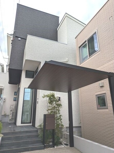 照が丘戸建の建物外観