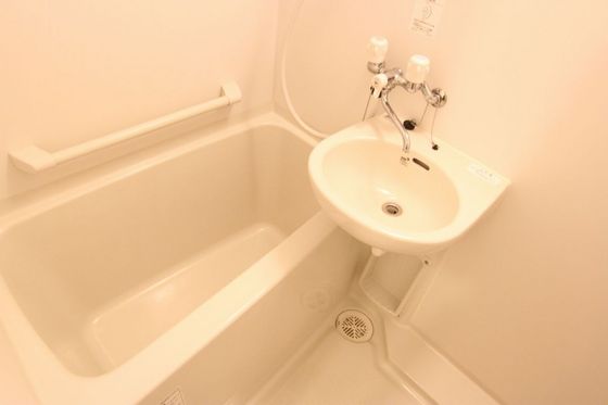 洗面設備　※別号室のお写真でございます。