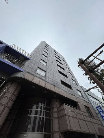 川崎市川崎区渡田のマンションの建物外観