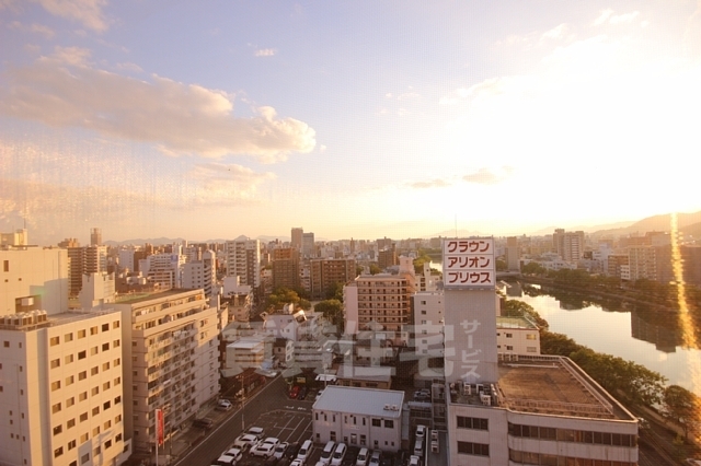 【広島市中区広瀬北町のマンションの眺望】