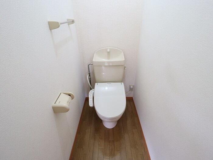 トイレ　温水洗浄暖房便座