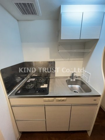 キッチン　コンパクトなキッチンで掃除もラクラク