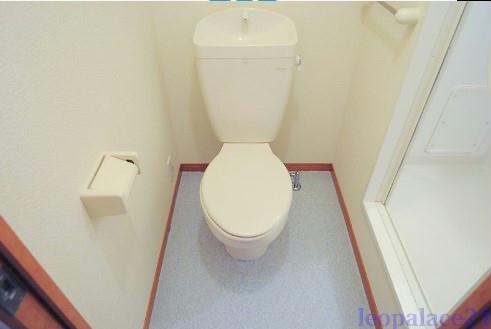 トイレ　備品や設備仕様は号室等により異なります現地をご確認下さい。