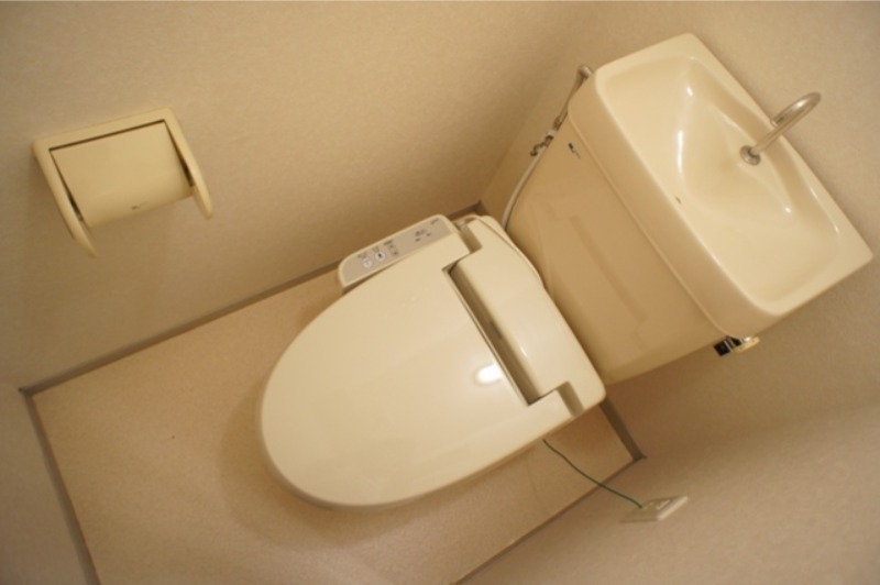 トイレ　図面と現状に相違がある場合には現状を優先