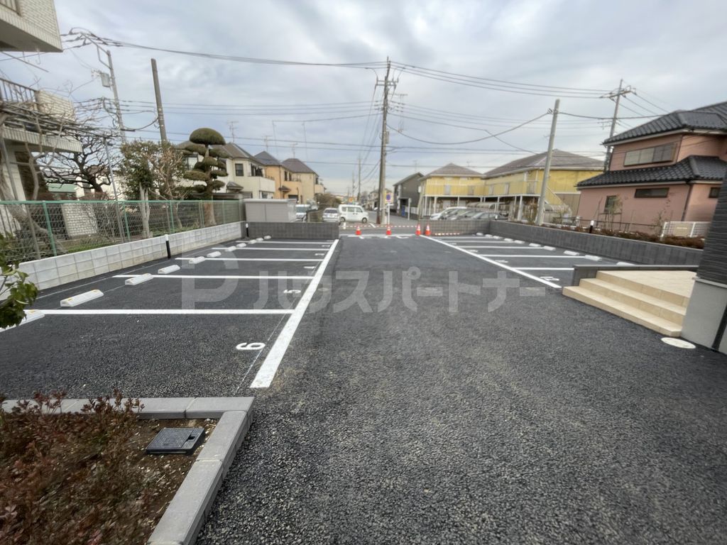 【ウィンドテラス矢切の駐車場】