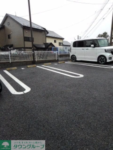 【青梅市今井のアパートの駐車場】