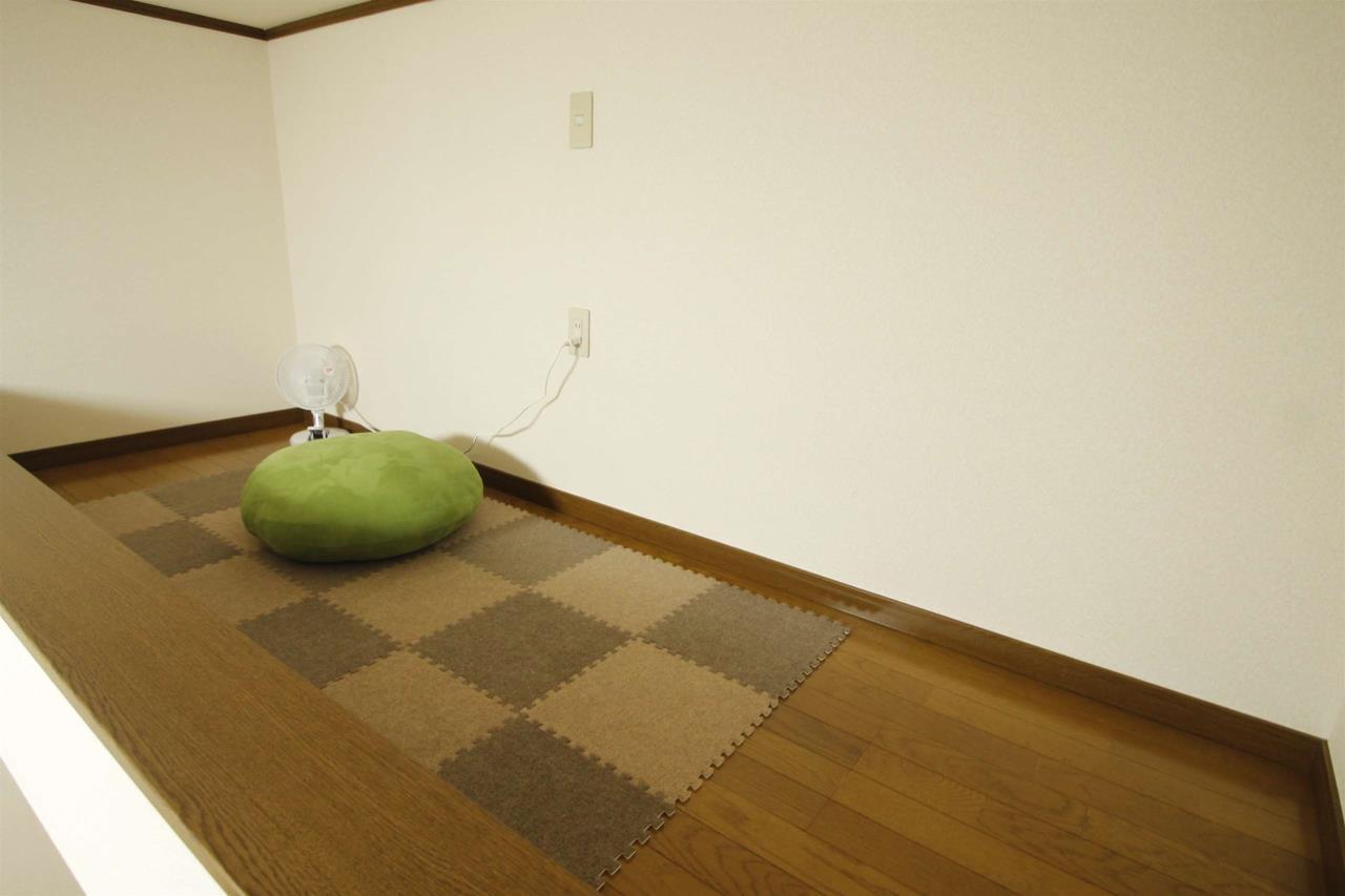 居室・リビング　広々ロフト！趣味部屋？寝る部屋？物置？いろんな用途で使えます