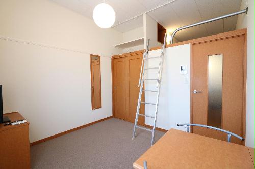 居室・リビング　当社人気のロフトタイプ！開放的なお部屋が好きな人へ