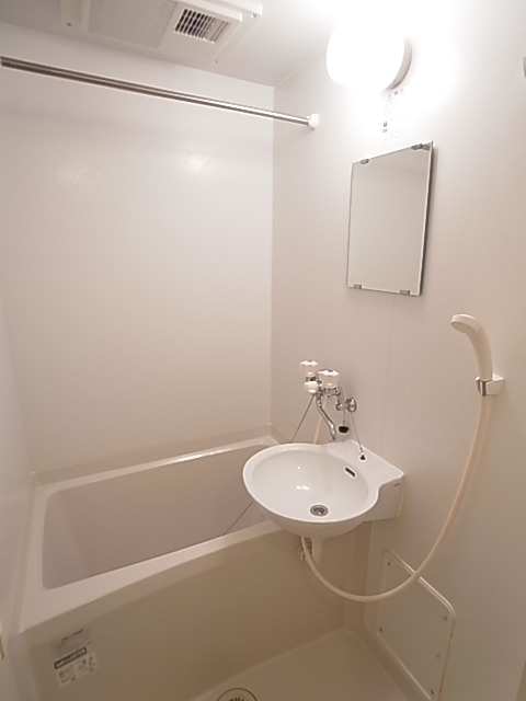 バス・シャワールーム　バスルーム