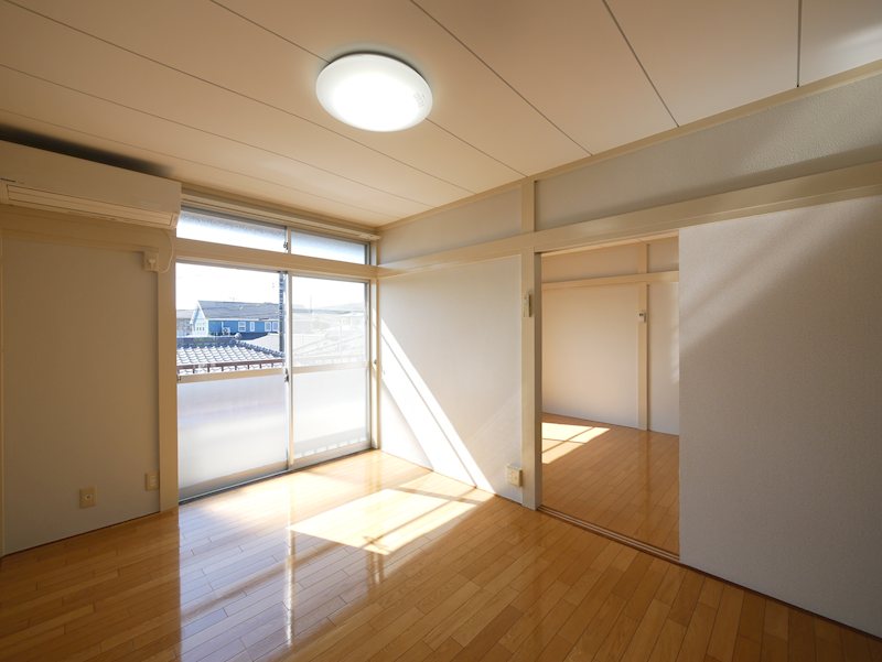 居室・リビング　東側洋室