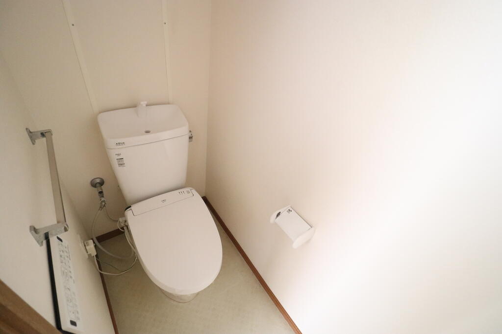 トイレ　清潔なトイレ