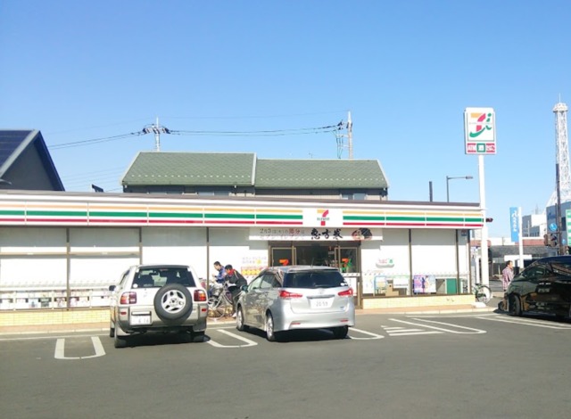 コンビニ　セブンイレブン栃木泉町西店（コンビニ）まで497m