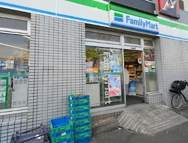 コンビニ　ファミリーマート 三ノ輪店（コンビニ）まで152m