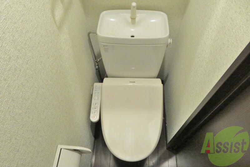 トイレ　トイレはウォッシュレット付きで嬉しいですね。