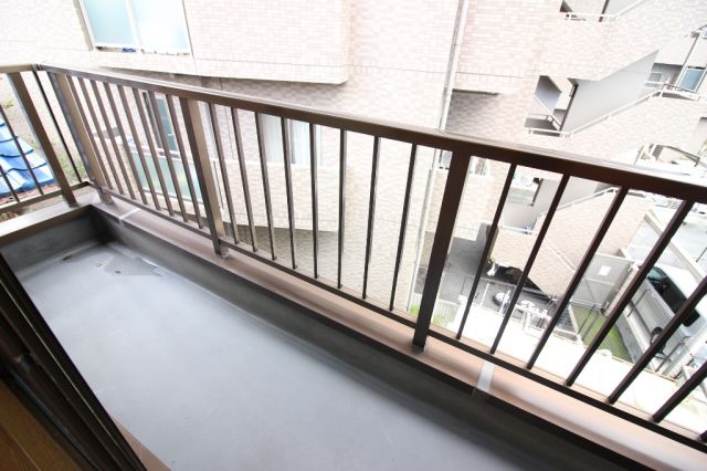 バルコニー　＊前回募集時の写真です