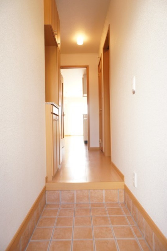 玄関　図面と現状に相違がある場合には現状を優先