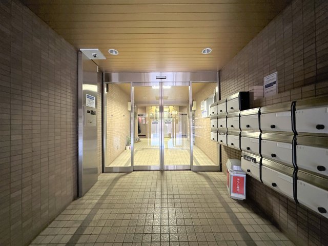 ロビー　【アソシエール護国寺】