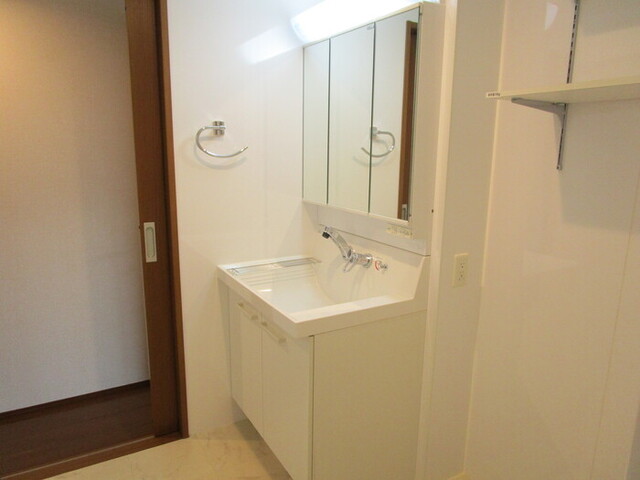 洗面設備　洗髪洗面化粧台