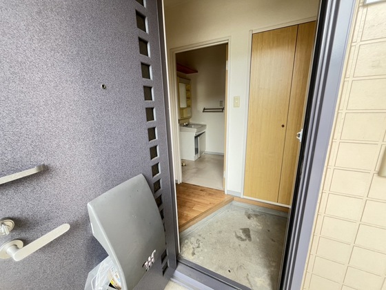 玄関　※別部屋の写真です