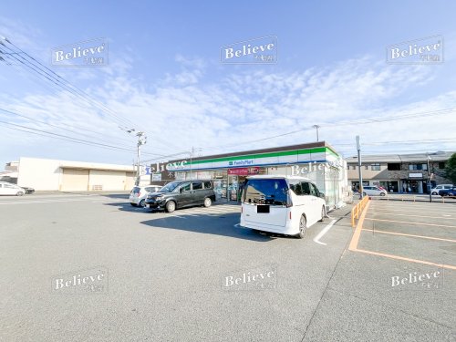 コンビニ　ファミリーマート 久留米東合川2丁目店（コンビニ）まで361m
