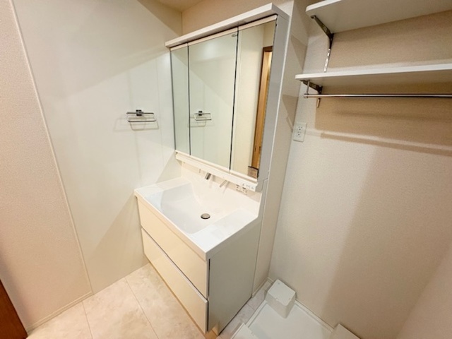 洗面設備　同仕様