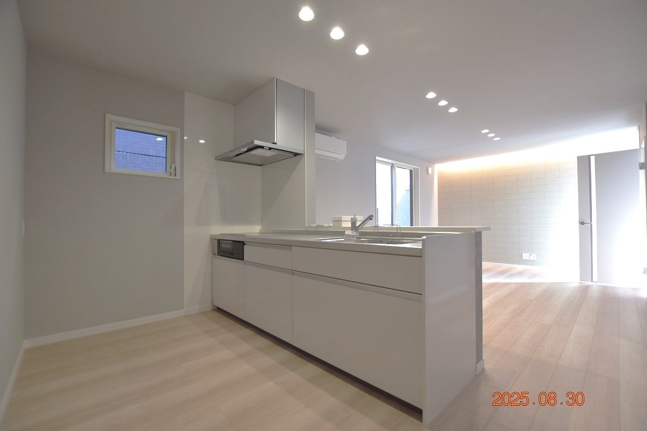 キッチン　仲介手数料無料★新築5棟★繁忙期おすすめ物件