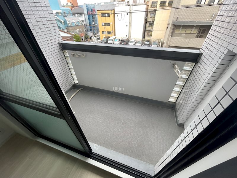 バルコニー　違うお部屋の写真です。ご参考までに