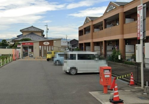 郵便局　津島唐臼簡易郵便局（郵便局）まで881m