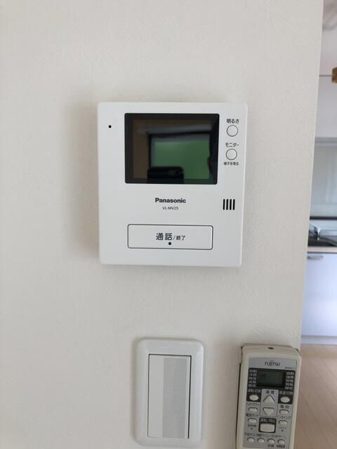 セキュリティ　モニタ付インターホンです。