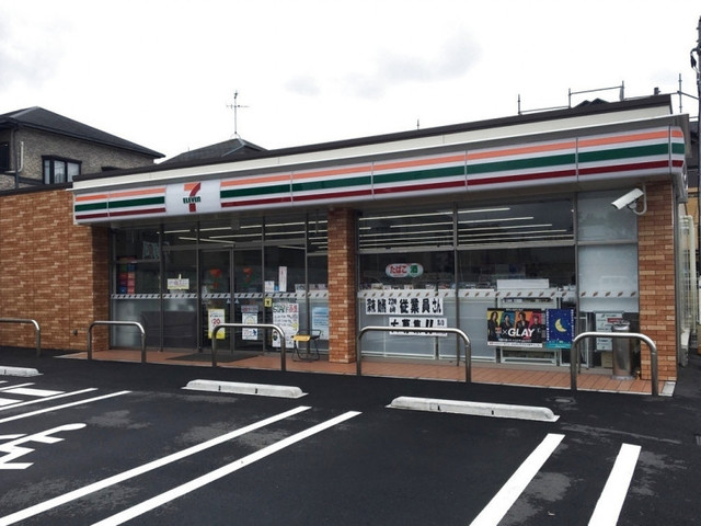 コンビニ　セブンイレブン堺上店（コンビニ）まで707m